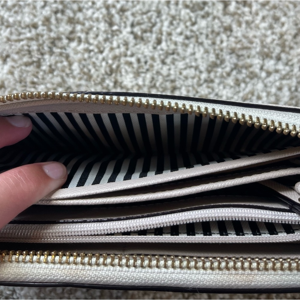 Kate Spade New York | Cement & Tusk Cameron Street Lacey Leather Wallet - Picture 12 of 13